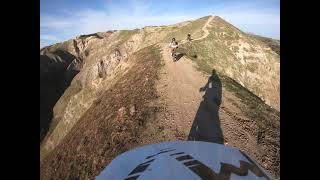 California Dirt Biking - Sketchy Single Track - KTM 450 #dirtbiking #ridgeline #trailriding #gopro