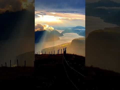 Beautiful Mountain Whatsapp Status🗻।। Beautiful Nature Whatsapp Status🌲  #shorts