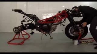 Assembly timelapse assemblaggio Mv Agusta F4 with Gopro - 2015