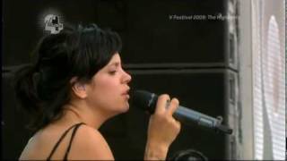 Lily Allen-Littlest Things (Live @ the V Festival) beautiful legs feets