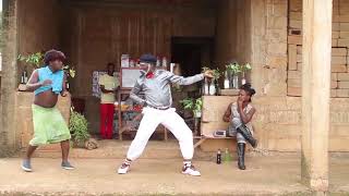 King Kong mc and Jaja Bruce dancing to Hold Ur Nebor by Proffbaba