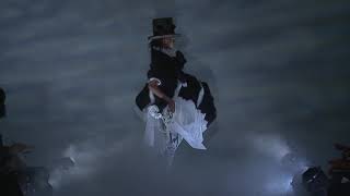 Comme des Garçons and Noir Kei Ninomiya: Dual Dickensian dry-iced