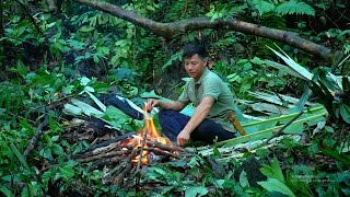 Journey to Harvest stone crabs at night to sell. The pineapple in the garden is ripe