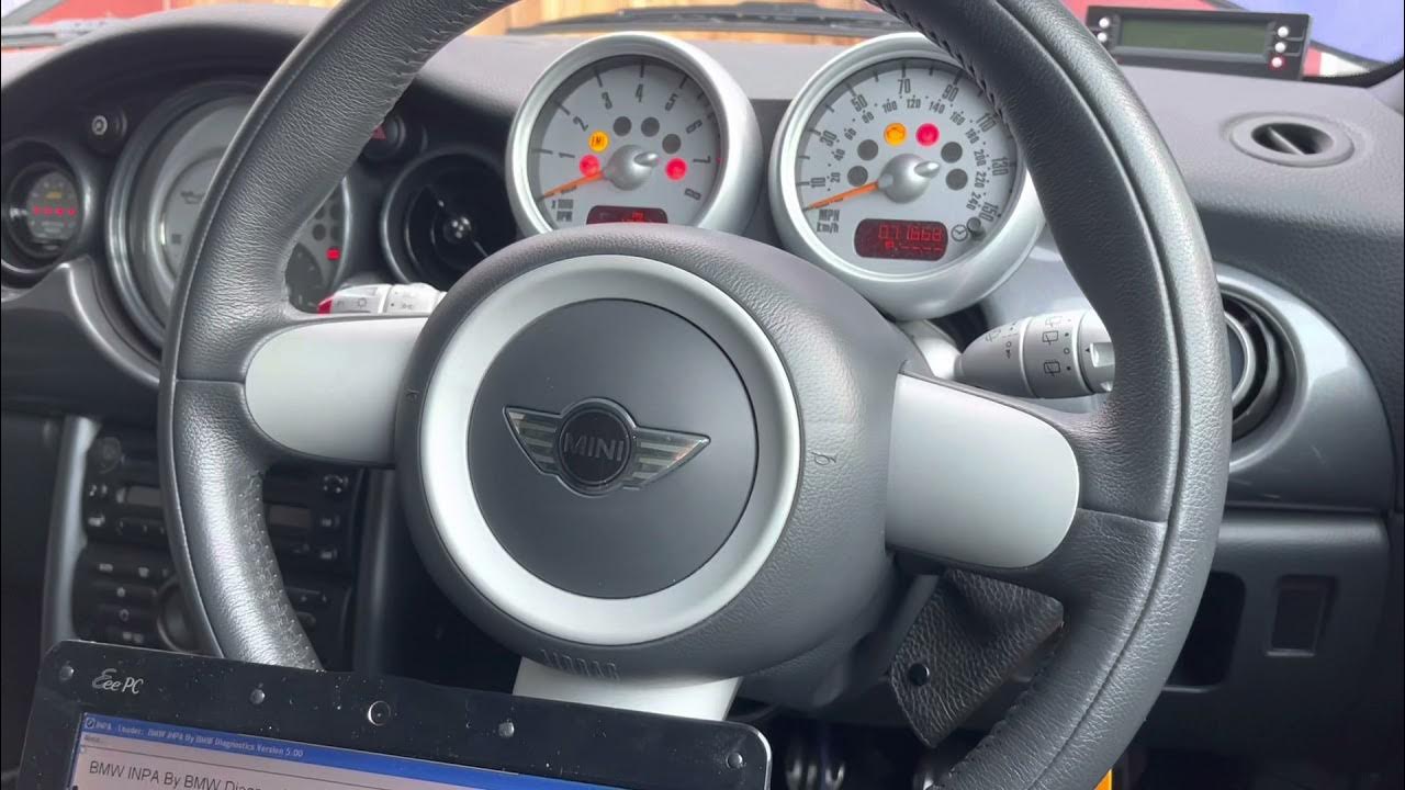 Mini Cooper Overheating - Low speed fan resistor testing - YouTube