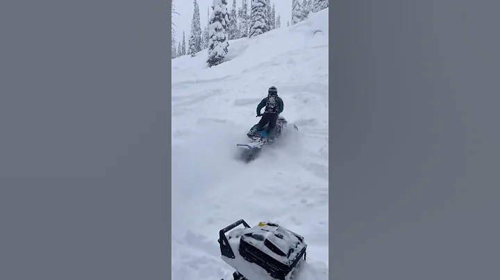 Arctic Cat Things 😏 @ridinsnowy #snowmobile #sledheadzzz #epic #sendit #winter #arcticcat #skill