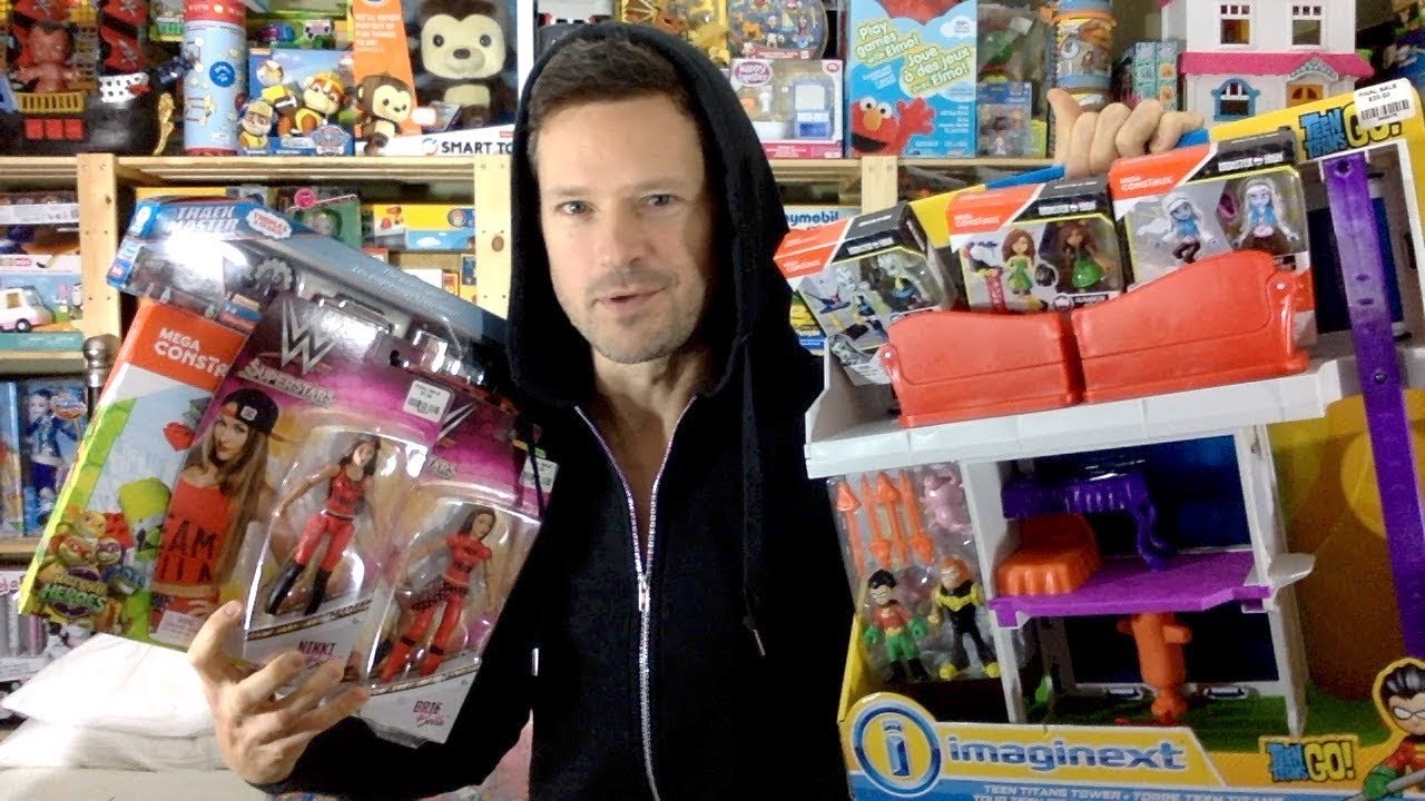 Hunks, Hunts & Hauls 60 The Canadian Mattel Toy Outlet Warehouse Sale