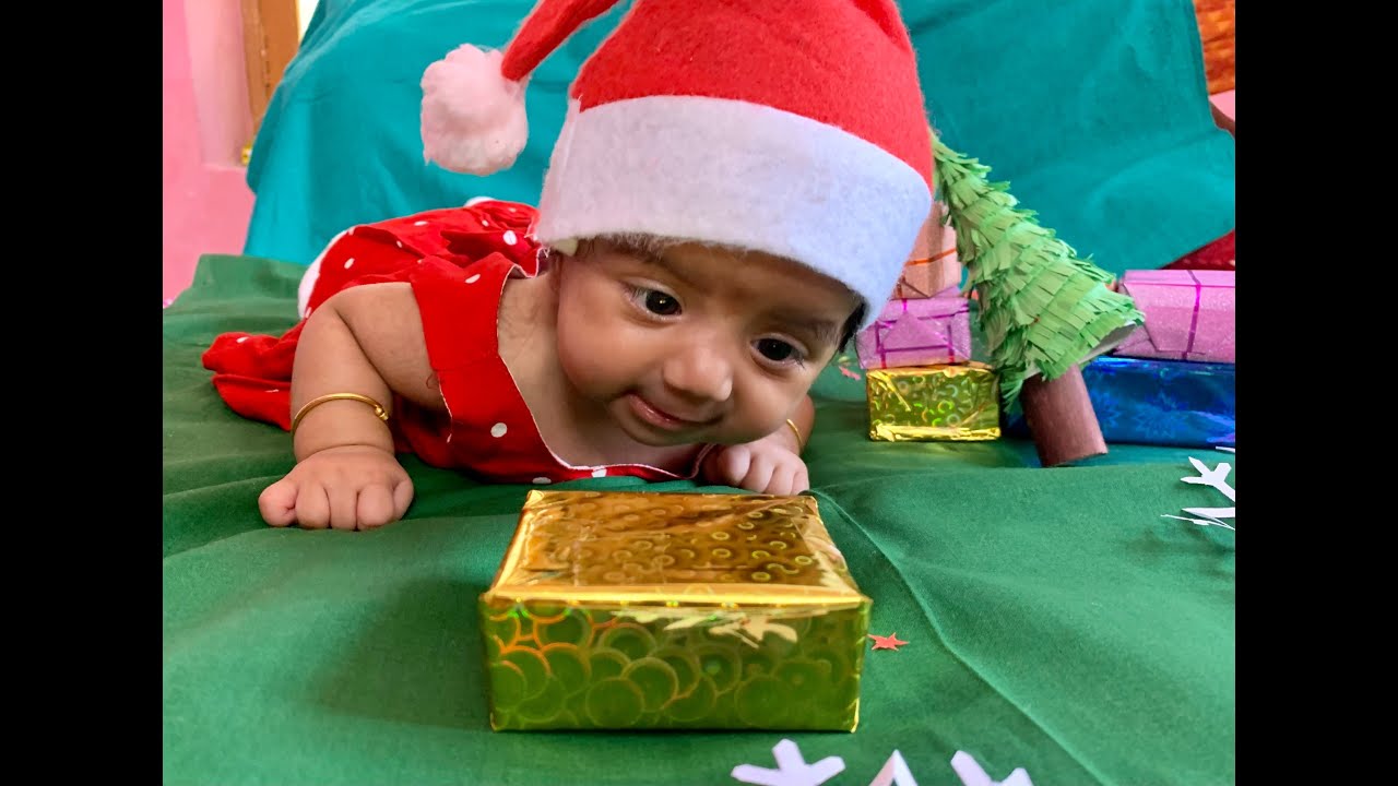 3 Months old Baby Girl as SANTA YouTube