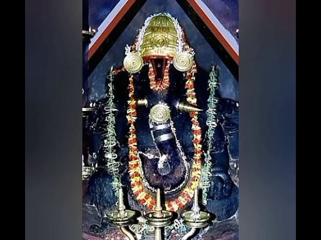 Madhur Mahaganapathi Bhakthigeethe - Aradhisuve Gananatha - YouTube