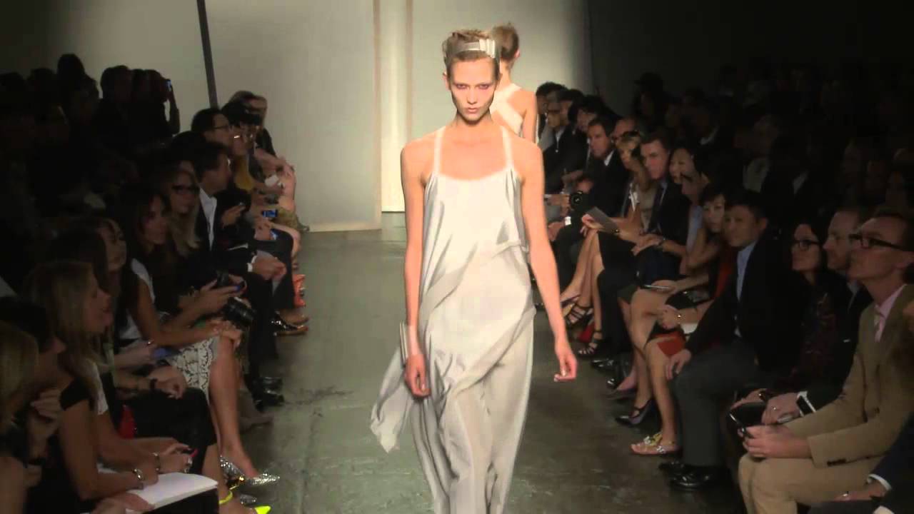 Мерседес fashion week