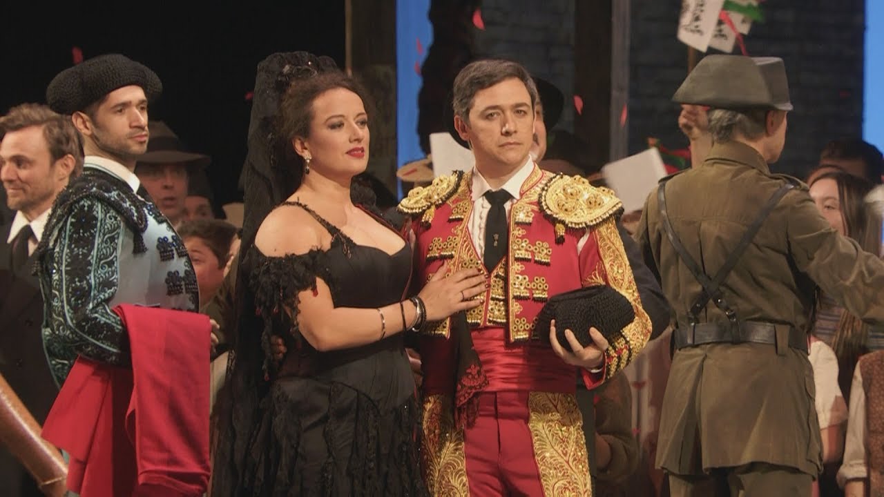Alexander Vinogradov as Escamillo in Alexander Vinogradov as Escamillo in