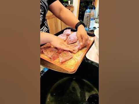 HOW TO COOK A PERFECT SIRLOIN STEAK WITH GARLIC BUTTER #shorts #