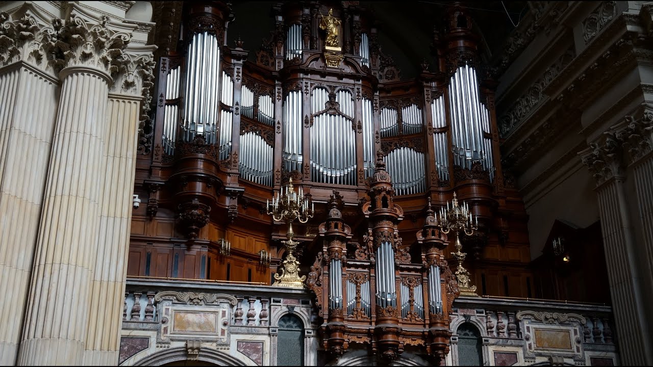 Берлинский кафедральный собор внутри Берлинский кафедральный собор внутри