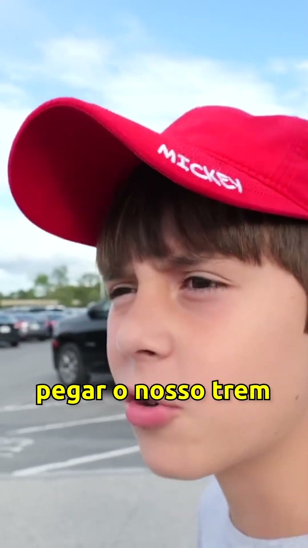 NOSSO TREM NA DISNEY - Família Brancoala #Shorts