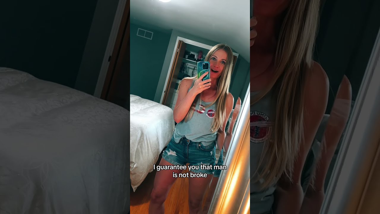 Girl Calls Man Broke For Taking Her To Starbucks Shorts