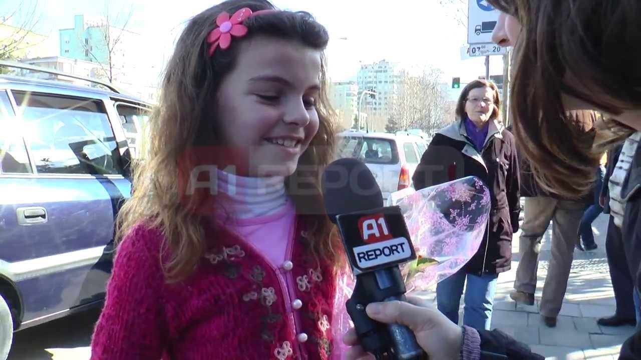 A1 Report - 7 Marsi festohet në të gjithë vendin, urime e dhurata për mësuesit