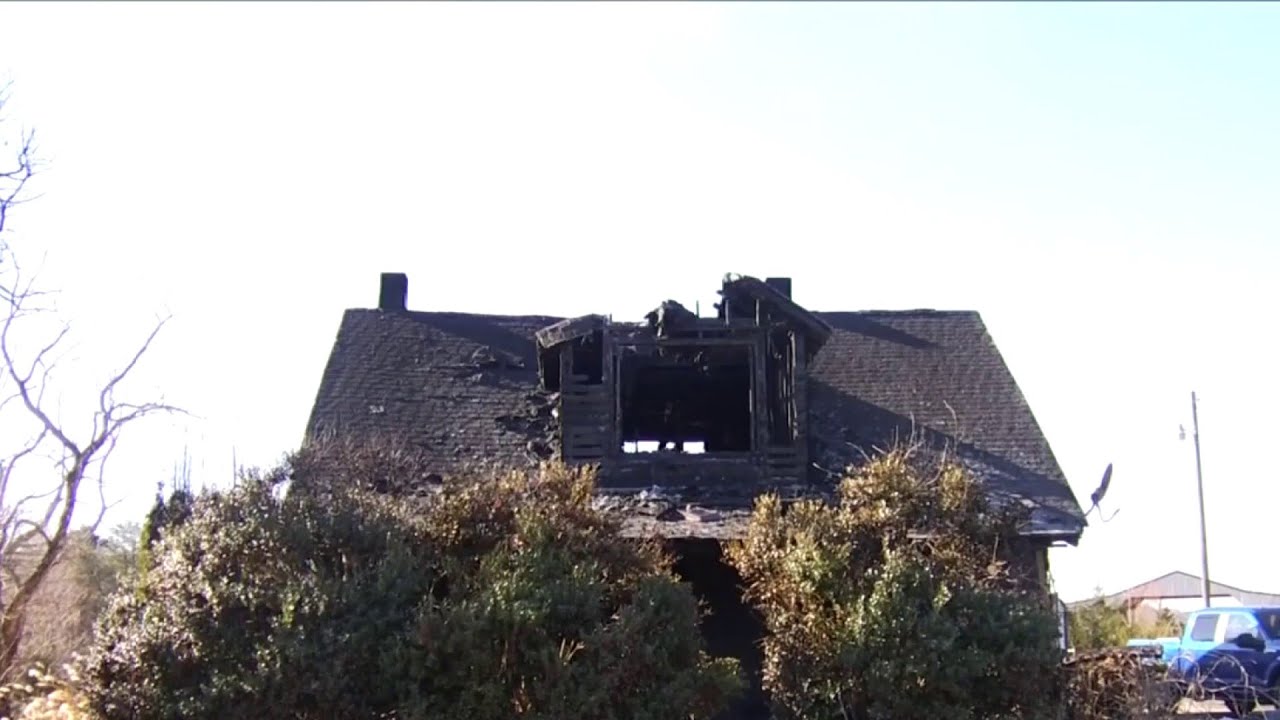 Gretna Paramedic loses beloved pets and home in fire - YouTube