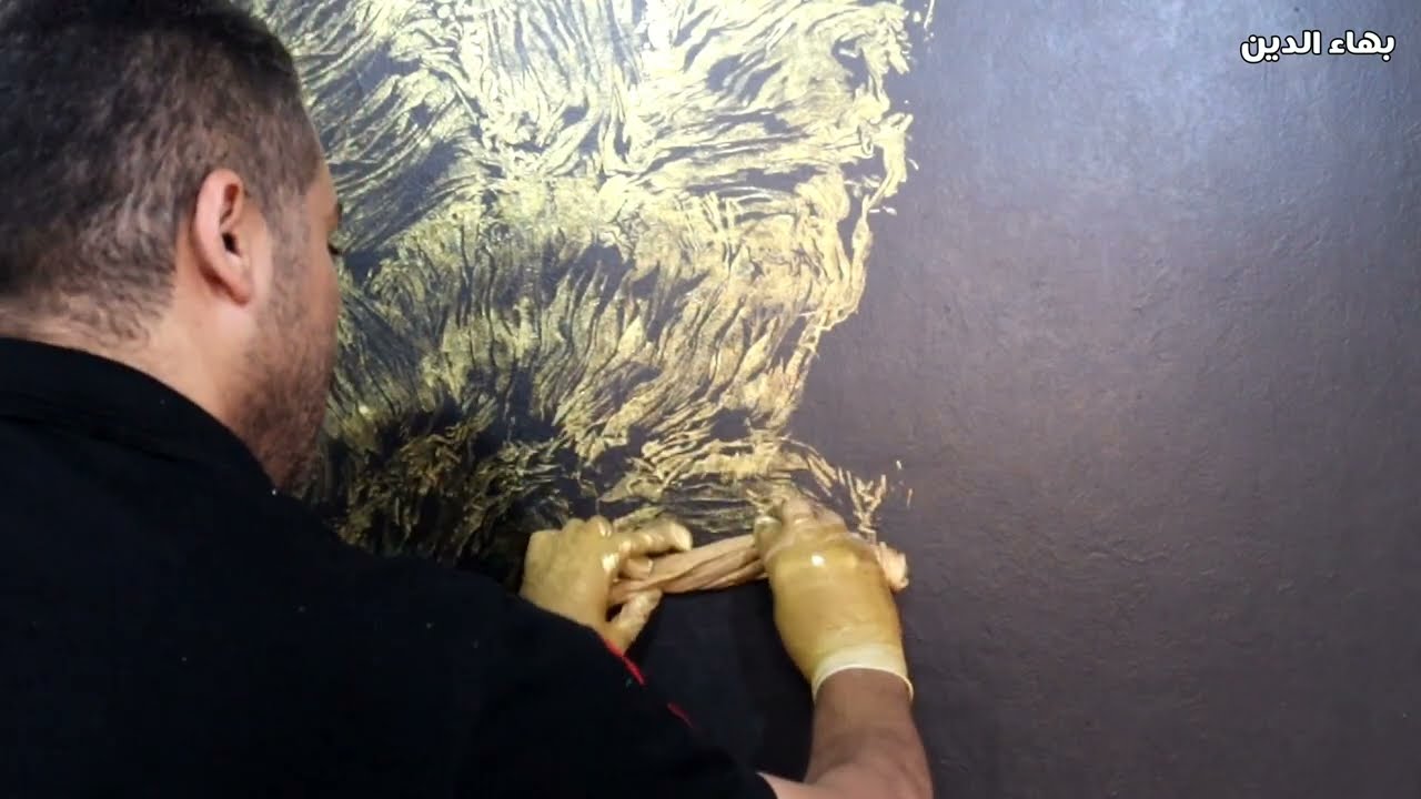 ديكور حوائط تطبيع سهل وسريع ب  لون ذهبي  وبقطعه من القماش .