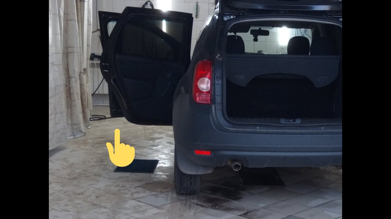 Рено Дастер|Снятие установка обшивки двери|ремонт тяги замка - YouTube