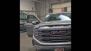 Windshield Replacement Timelapse | 2023 GMC Sierra 1500 Profile