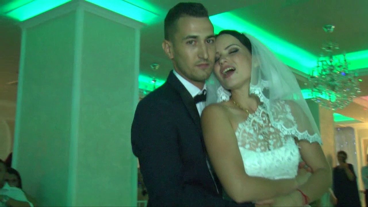 Dans:  Andriana Georgiana si Andrei Marius  Helin Aeroport Craiova