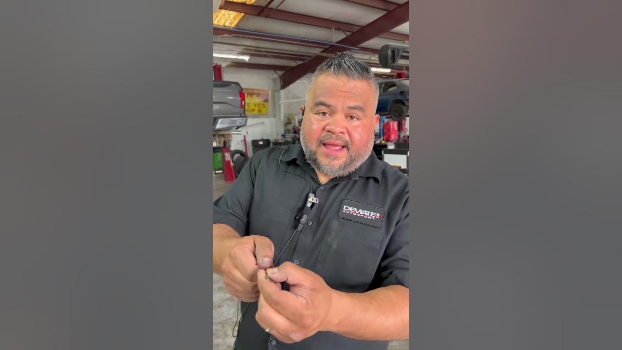 Removing A BROKEN BOLT From Aluminum Head NO WELDER‼️ #shorts