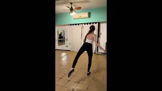 Kiara Aragone - Tango