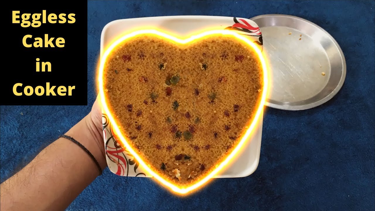 लॉकडाउन में कुकर में बनाये आटे का केक। How to make eggless cake in