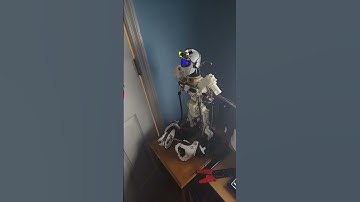 Robosapien v2 modded tracking using Raspberry Pi with OpenCV pt. 2 (improved tracking) #robotics