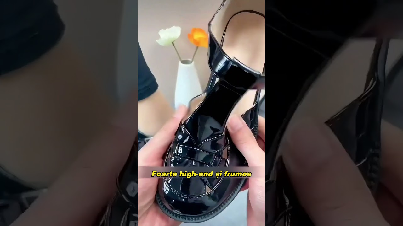 Sandale din piele lacuita cu toc inalt