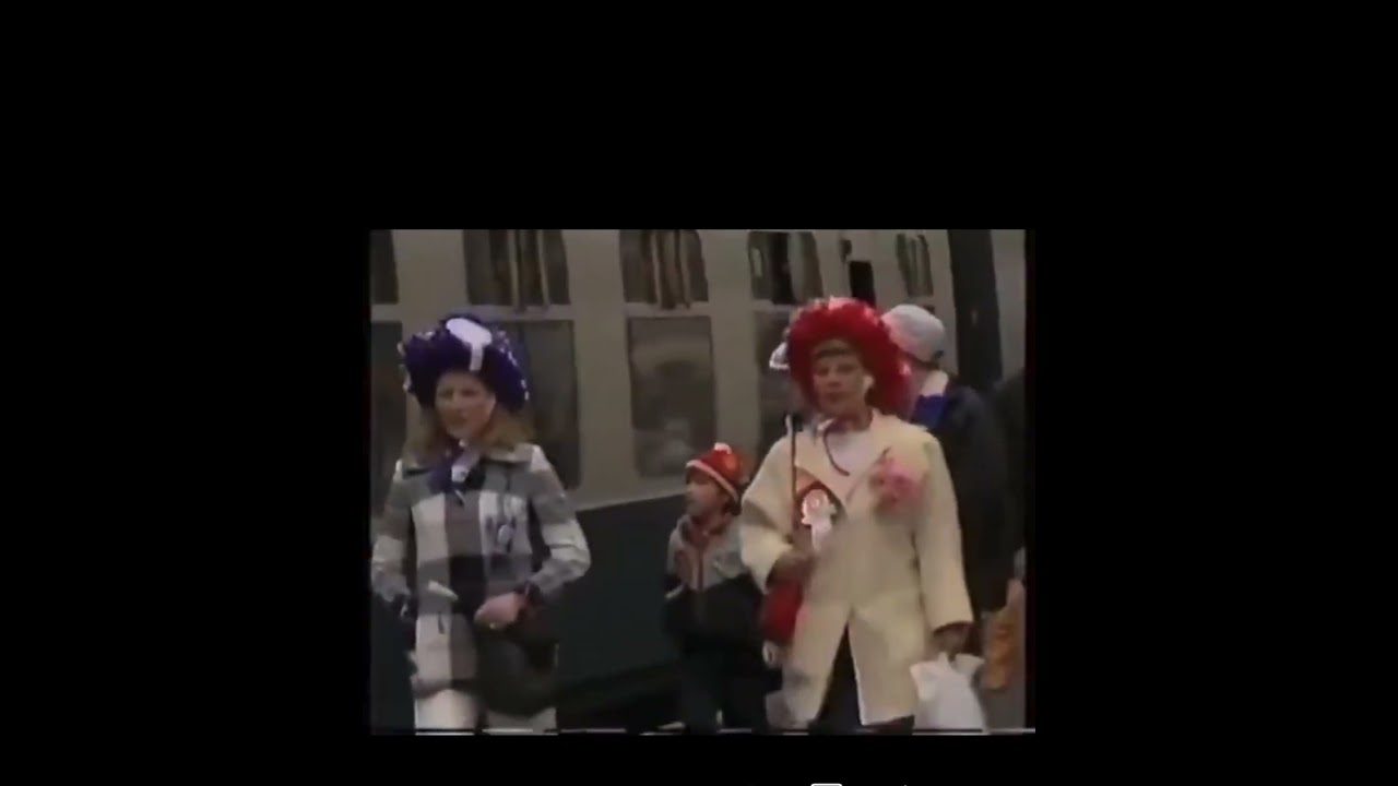 Reds & Blues en route to Wembley for the FA Cup Final (1986)