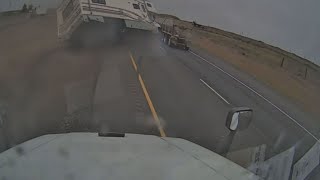 VIDEO | RV motorhome cuts off trucker and overturns on Oregon highway