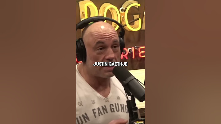 Joe Rogan on Max Holloway vs Justin Gaethje
