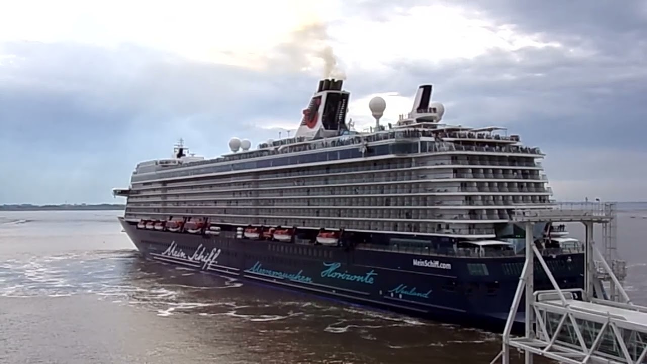 Die MS Mein Schiff 3 verlässt Bremerhaven und nimmt Kurs auf Kirkwall Großbritannien