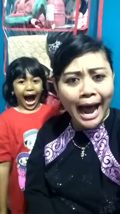 Ngopi versi Mpok Nori 😂😂😂😂