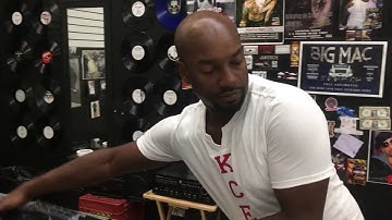 The First UnBoxing of the Numark NS6ii and Odyssey Case