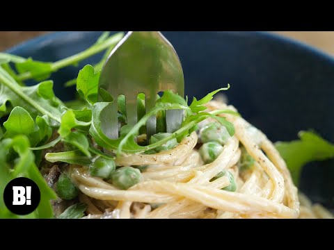 How to Make Classic Carbonara | Jamie Oliver. 