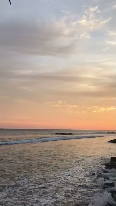 story wa pantai menjelang sore ombak yang menjadi air laut || versi 30 detik terbaru