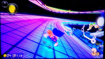 Rainbow road you can outrun a blue shell! 🧐👀 Mario kart 8 deluxe