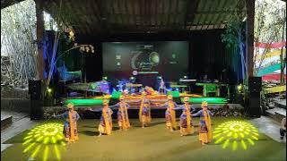 Tari Umbul Sumedang,Sanggar Satria Pinilih,Situraja,,,di Saung Angklung Udjo,Bandung.