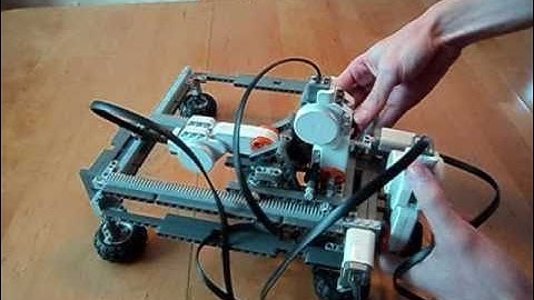 LEGO NXT drawing Robot