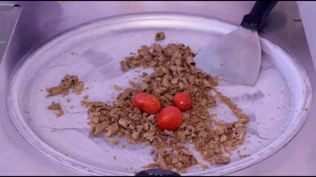 Strawberries and Caprice - ICE CREAM ROLLS - ASMR - elis rolls