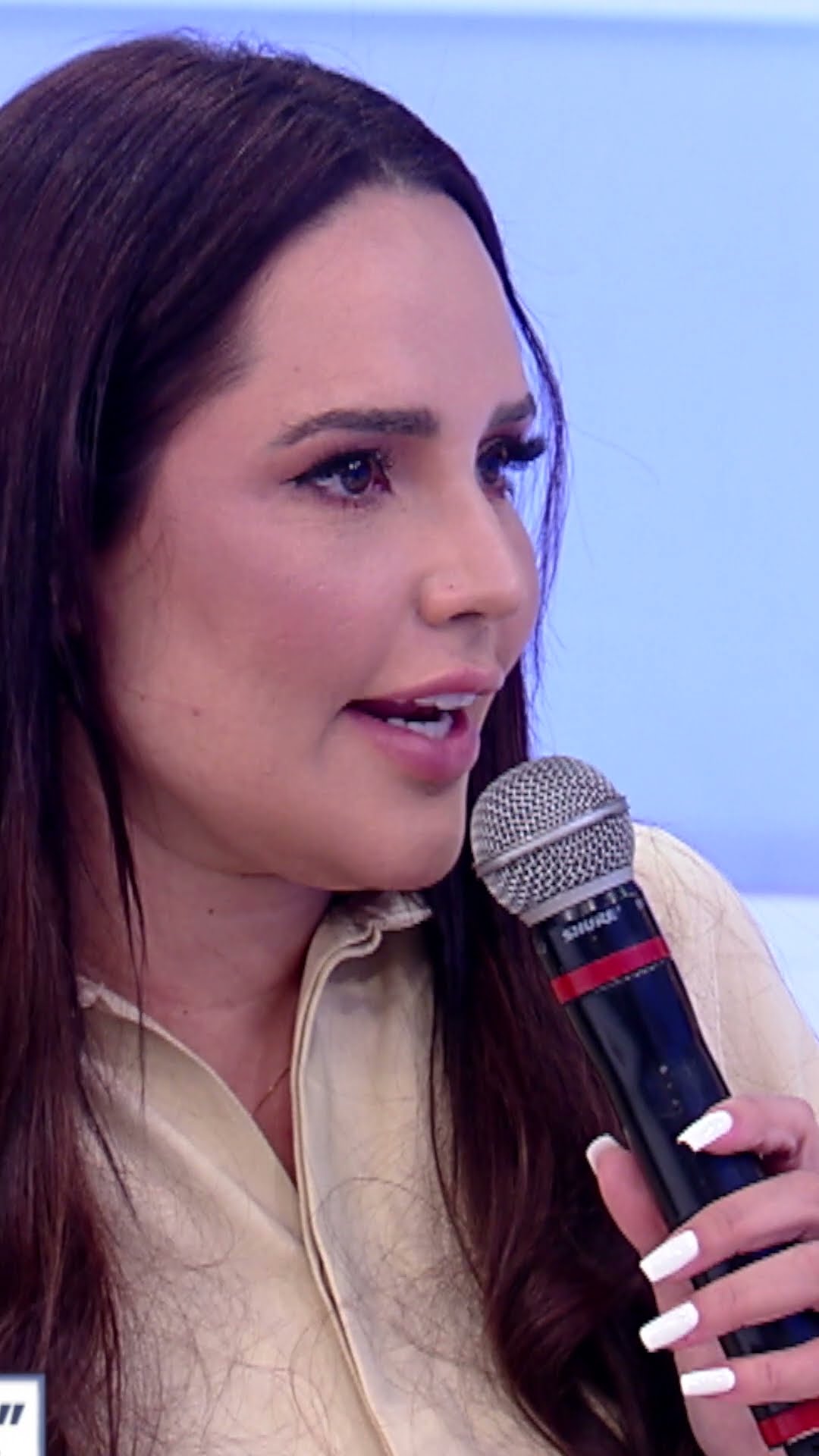 Perlla revela o que fez com seu primeiro cachê da carreira