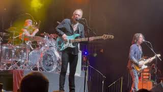 Winery Dogs 2023 tour