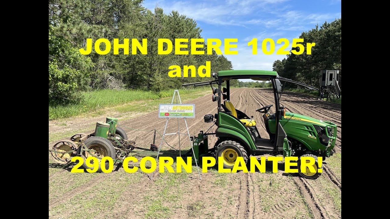 JOHN DEERE 1025r and JOHN DEERE 290 CORN PLANTER. - YouTube