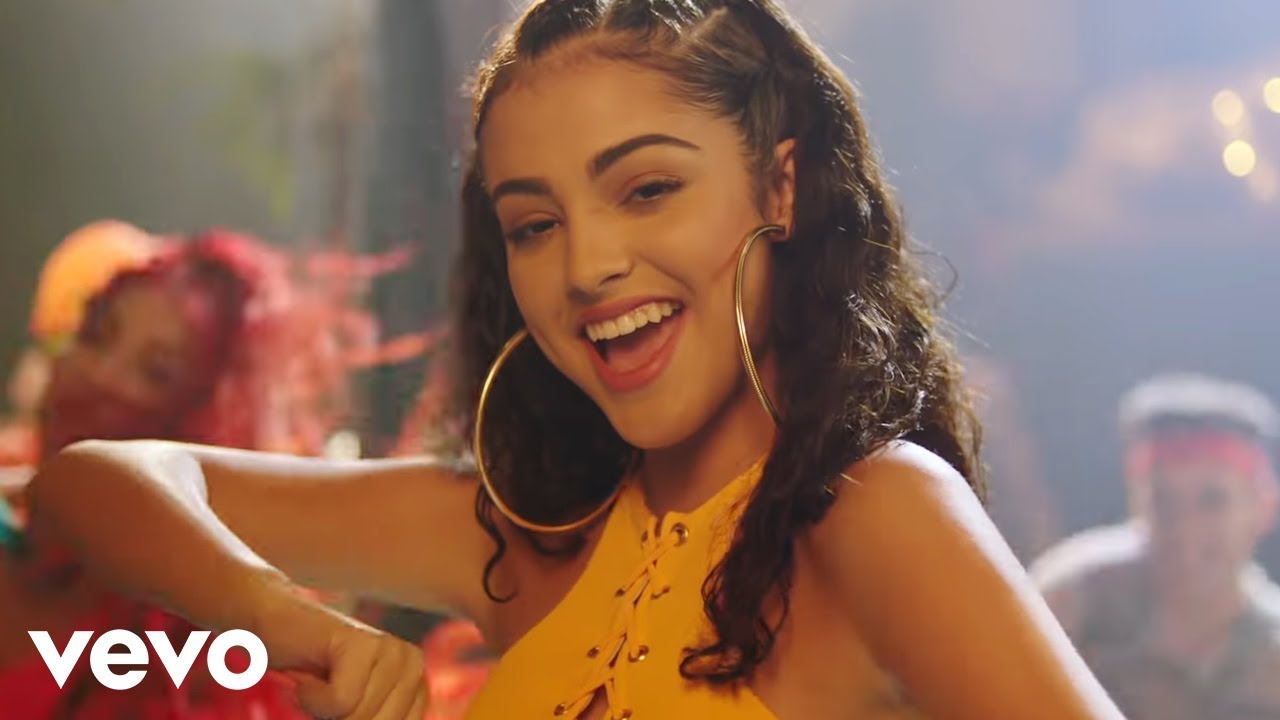 Malu Trevejo - Luna Llena (Official Video)