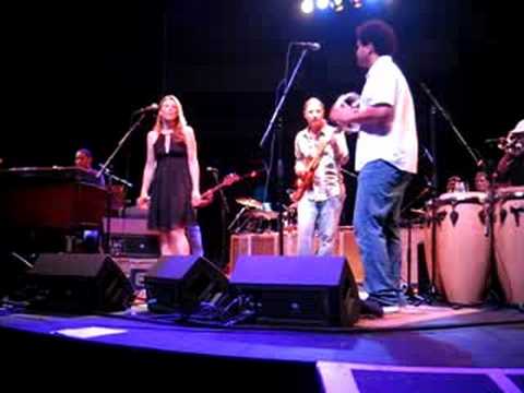 Derek Trucks & Susan Tedeschi "Anyday"