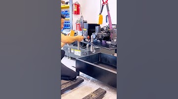 The hydraulic system station can improve the accuracy #hydraulic #servomotor #hydraulicpress