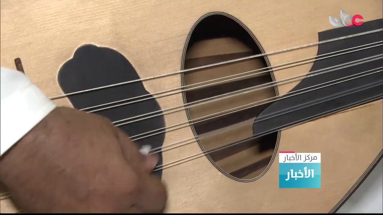 برنامج تدريبي في تقنيات استخدام الريشة بالعزف على آلة العود