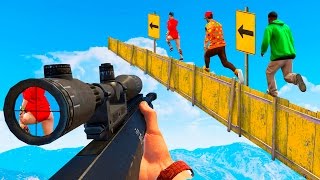 СНАЙПЕР УБИЙЦА ПРОТИВ ОТВАЖНЫХ БЕГУНОВ НА ТОНКОМ ЗАБОРЕ! (GTA 5 Смешные моменты)