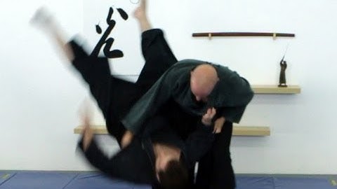 How to break every bone Ninjutsu style- Akban